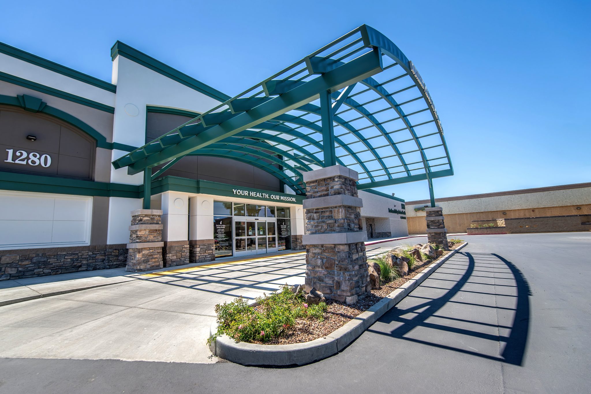 Exterior phot of the building at North Valley Indian Health